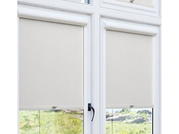 Perfect-Fit Roller Blind